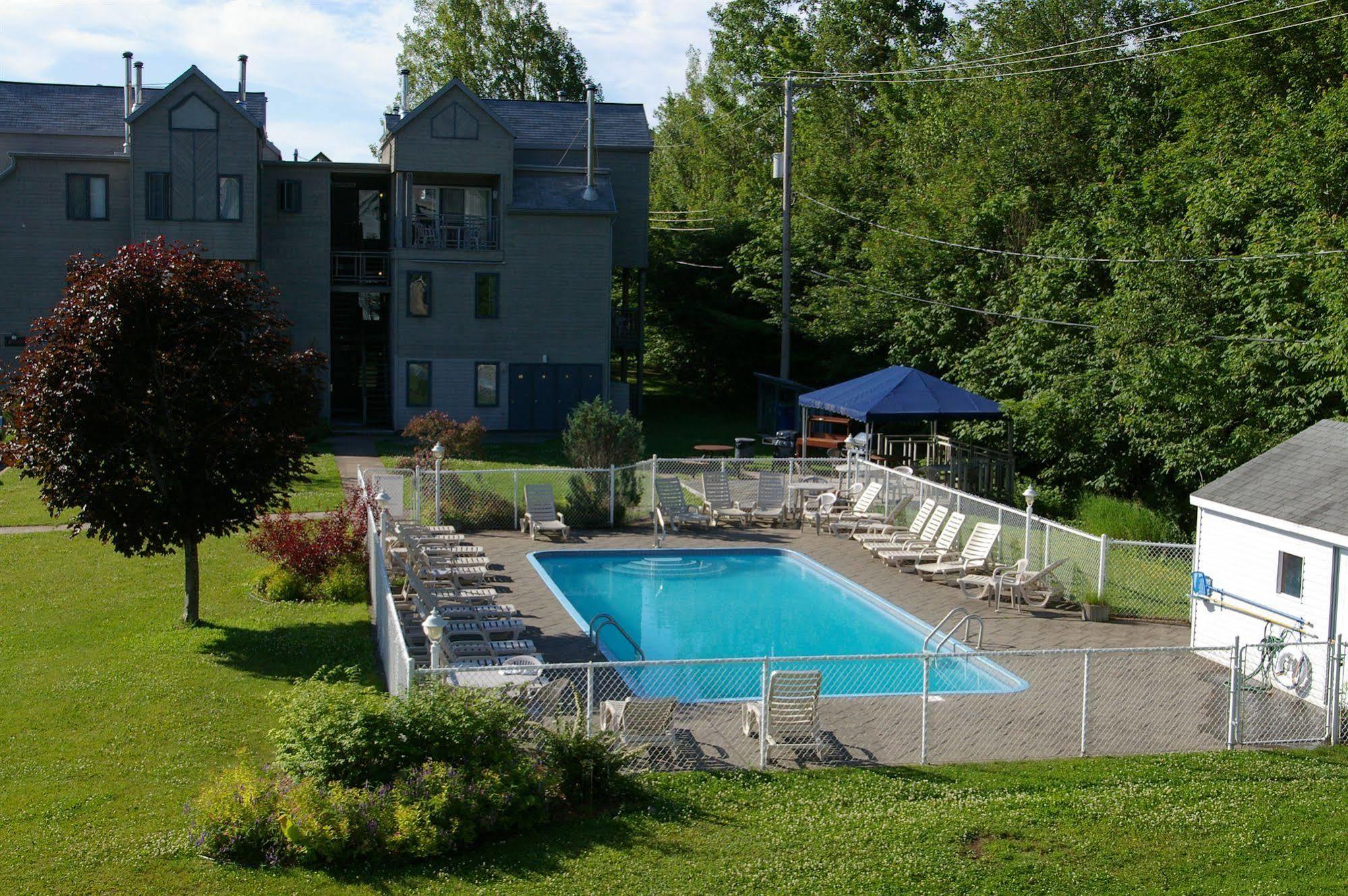 Holiday Villa Resorts At Mont Ste Anne Beaupré Dış mekan fotoğraf